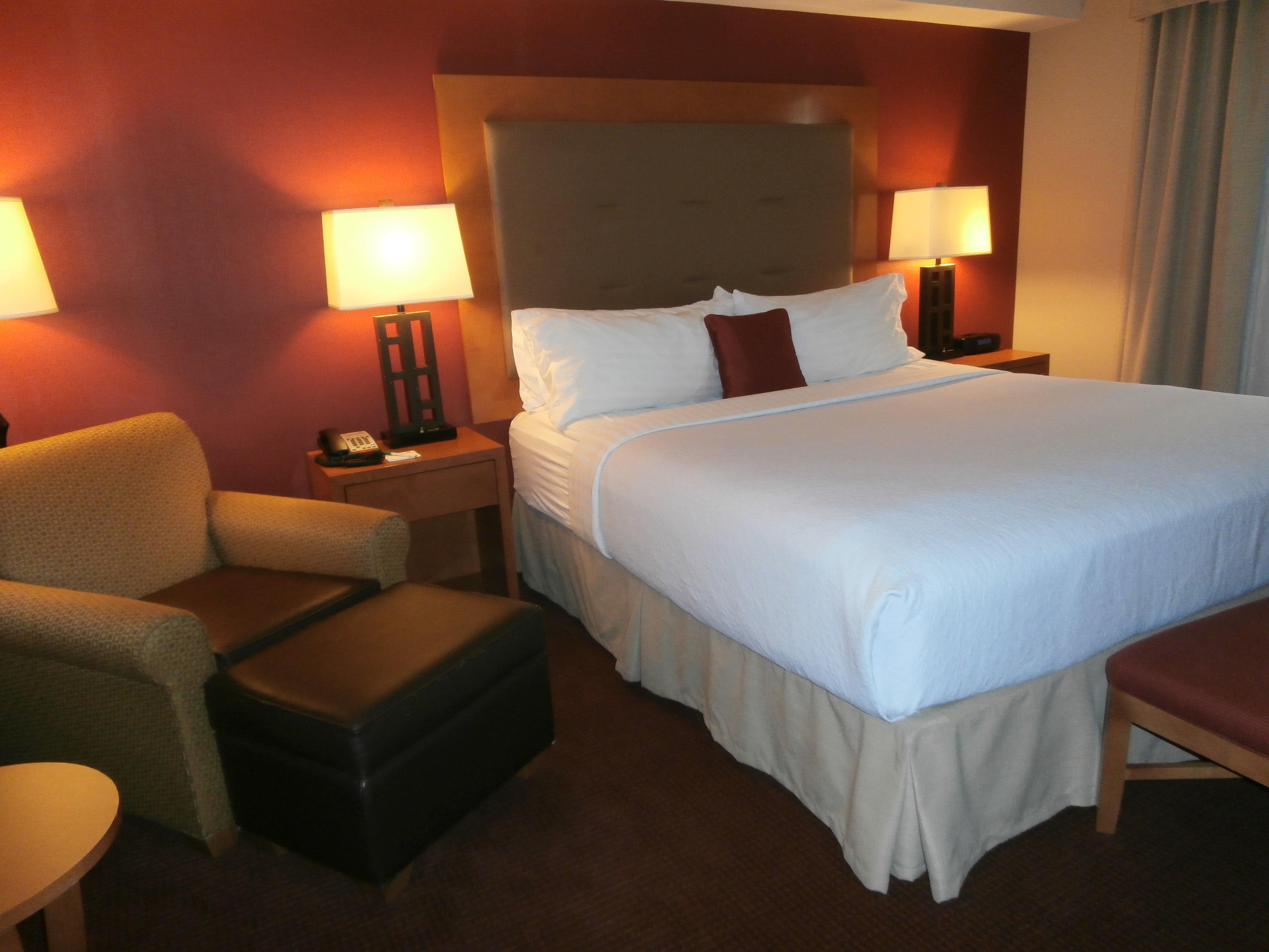 Holiday Inn Oakland Airport By Ihg Exterior photo