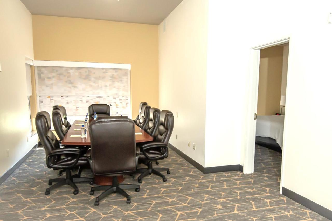 Holiday Inn Oakland Airport By Ihg Exterior photo