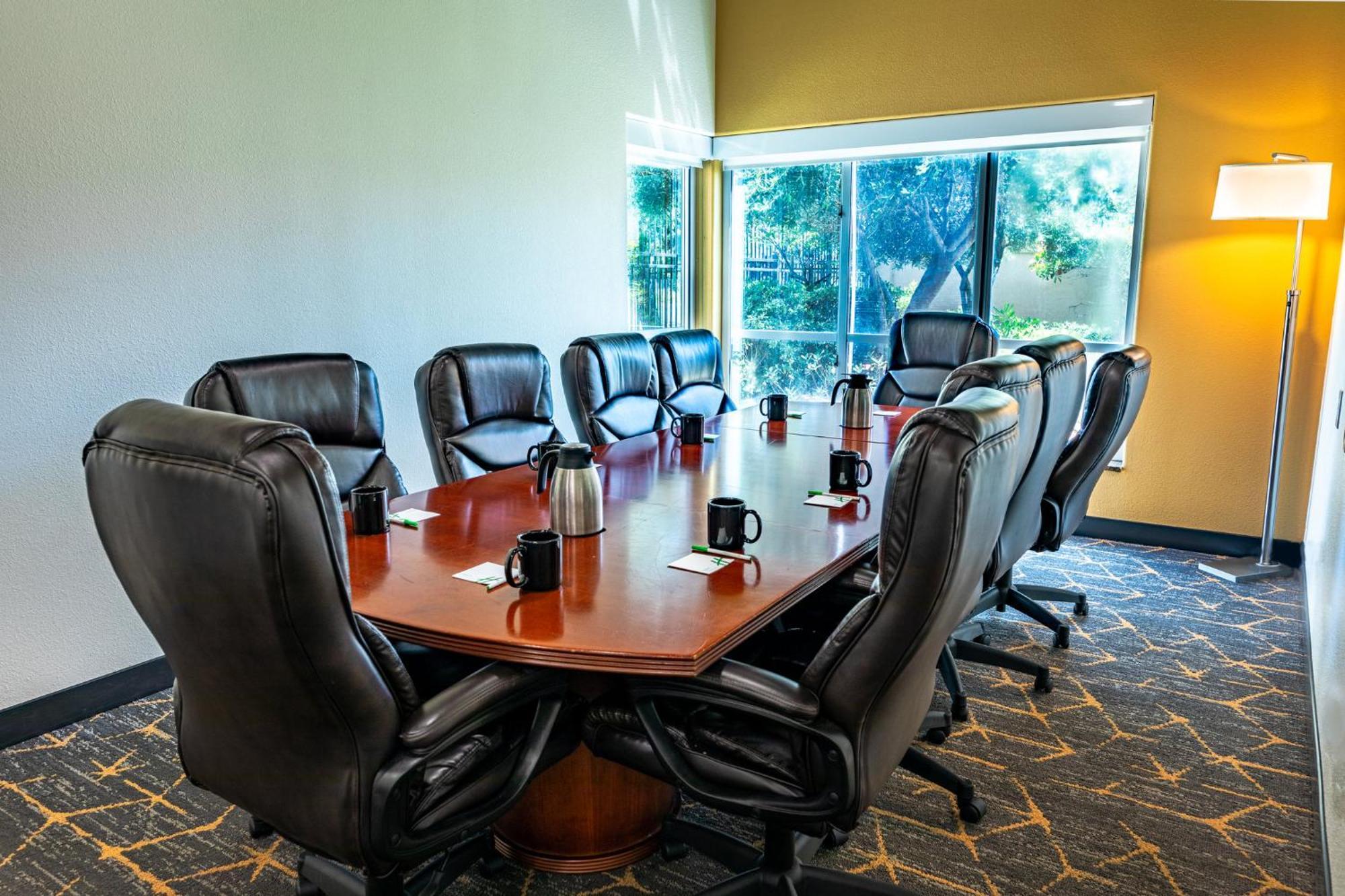 Holiday Inn Oakland Airport By Ihg Exterior photo